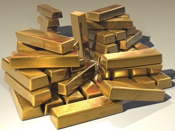 Cover image for Gold Price Down By Rs 600 Per Tola