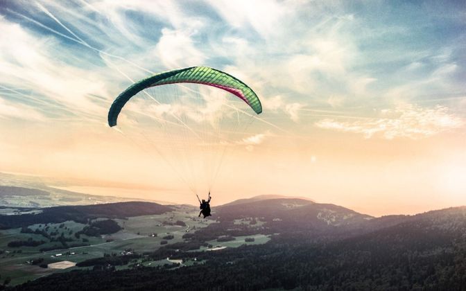 Cover image for Domestic Tourists Attraction "Paragliding"